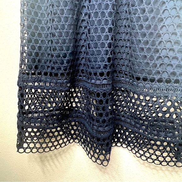 Abercrombie & Fitch Netted Overlay Midi Dress in Navy Blue, size MP NWT - Picture 3 of 5